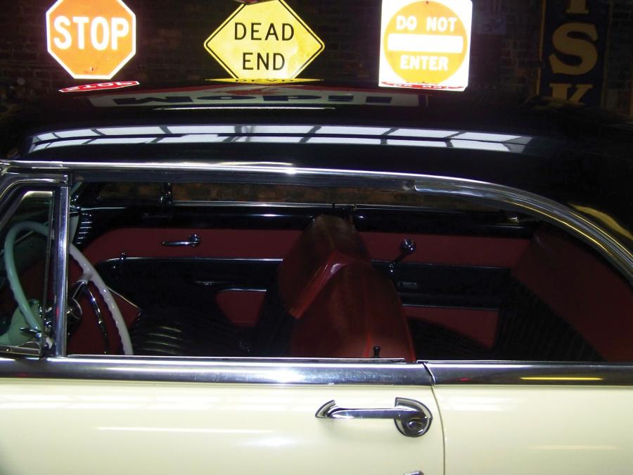  Mercury Monterey Hardtop Coupe 1954 года  (фото 11 из 24)